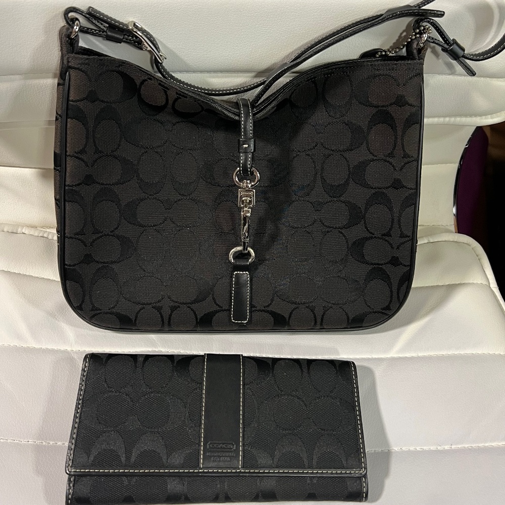 Coach Signature C Shoulder bag with wallet